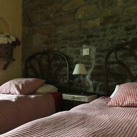 La Casa Del Chileno Guest House Lierganes Luaran gambar